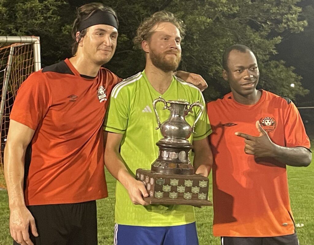 BQMSL-Brighton Orange Keeper with trophy